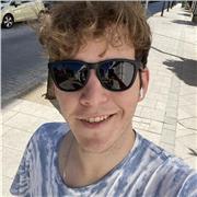 Profesor titulo en Bachillerato Tecnológico, sigo estudiando para seguir formándome. Tengo el B2 de ingles!